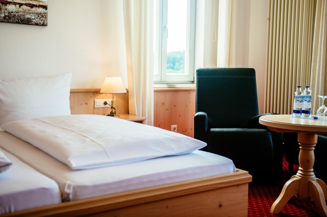 Landgasthof Gut Deutenhof Hotel Bad Abbach Exterior photo